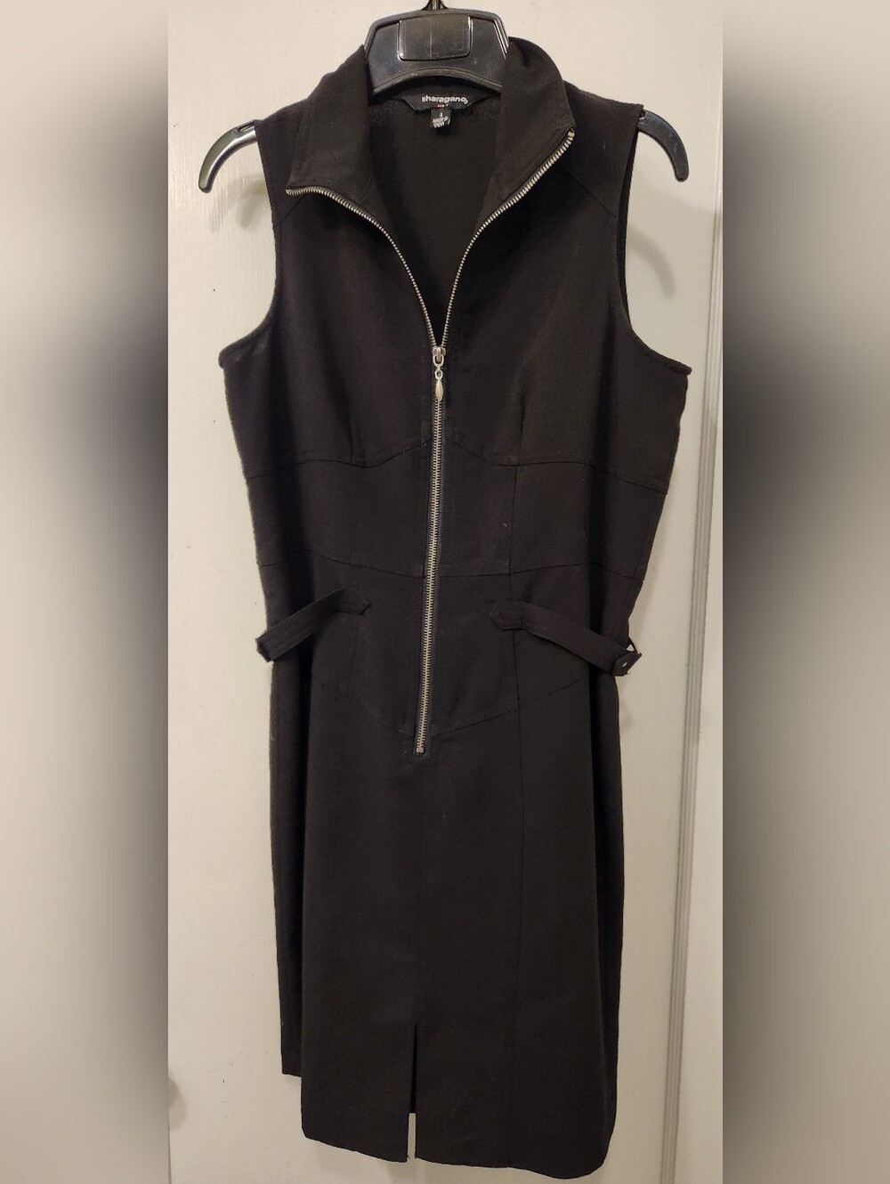 Sharagano Black Sleeveless Zip-Front Dress